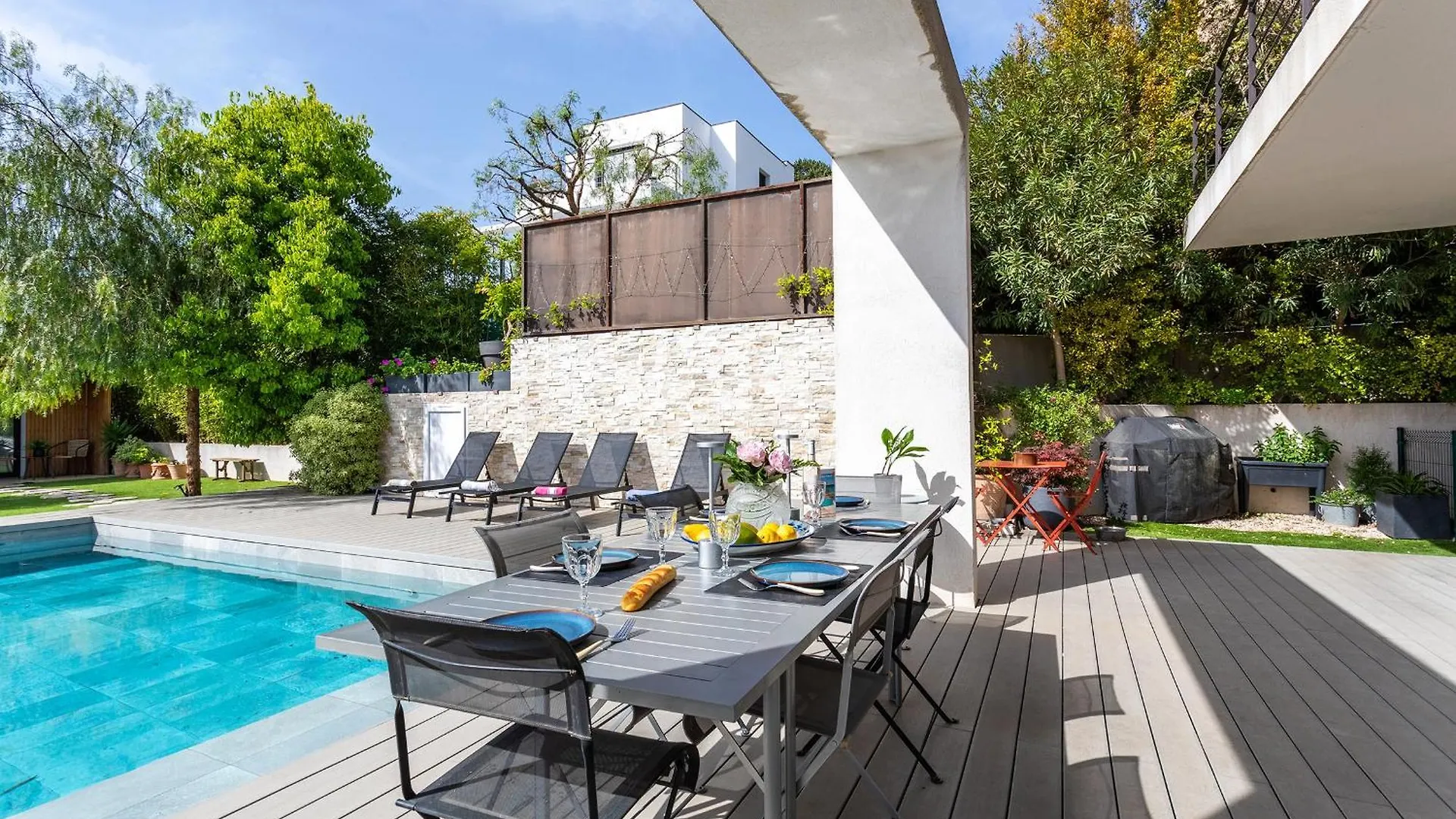 Villa Les Sources Vi4245 By Riviera Holiday Homes Nizza